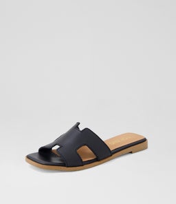 LYCHA TO BLACK LEATHER