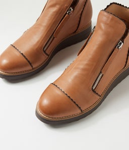 OODAY TO DK TAN CHOC LEATHER