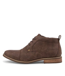MCQUILLIAN UN BROWN NUBUCK PU