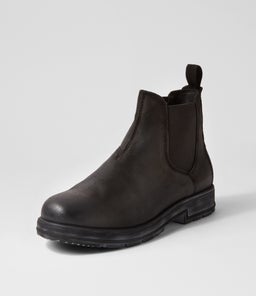 BRAZEN UN BLACK SUEDE