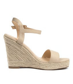 AMAYA VE NUDE SMOOTH