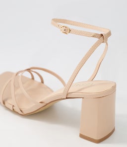 NAKITA VE NUDE SMOOTH
