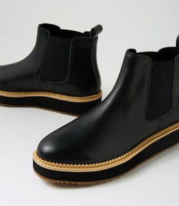 JADE WA BLACK SCALLOP LEATHER