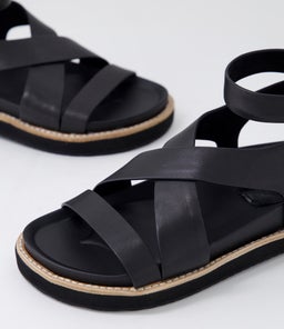 PILAR SANDAL WA BLACK LEATHER
