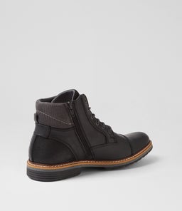 CRADLE WR BLACK LEATHER