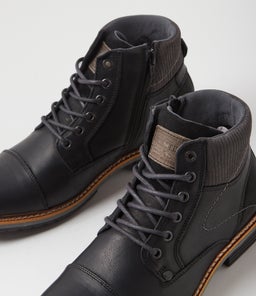 CRADLE WR BLACK LEATHER