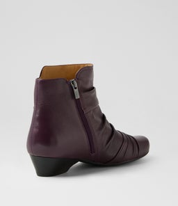 CAMRYN XW ZR AUBERGINE LEATHER