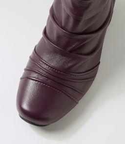CAMRYN XW ZR AUBERGINE LEATHER