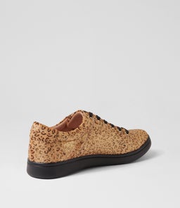 DELILAH XF ZR CAMEL&GOLD LEOPARD PONY