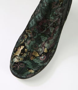 SHANGHAI XF ZR BLACK&FOREST FLOWER LEATHER