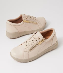 SOLAR XF ZR NOUGAT TUMBLE LEATHER