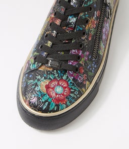 PAMELA XF ZR BLACK FLORAL EMBOSSED LEATHER