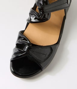 DOXIE W ZR BLACK WRINKLE PATENT