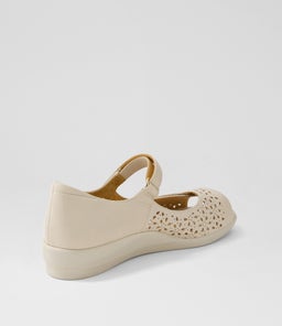 DAFFODIL W ZR ALMOND LEATHER