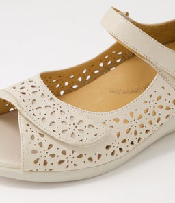 DAFFODIL W ZR ALMOND LEATHER