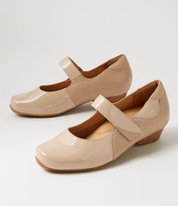 CASSIDY XW ZR CAFE CAFE PATENT LEATHER
