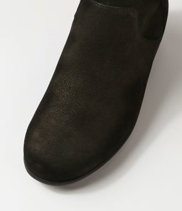 SEATTLE XF ZR BLACK TUMBLE NUBUCK