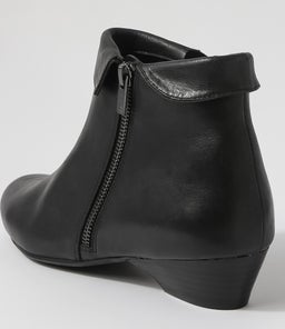 CATHAL XW ZR BLACK LEATHER