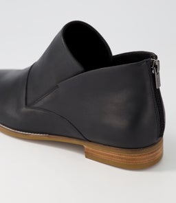 THIEM XF ZR BLACK LEATHER