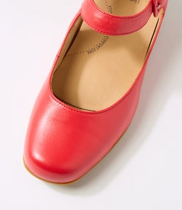 QANGO XW ZR RED LEATHER