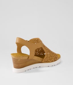 PERYNN W ZR TAN LEATHER