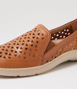 WAVADA XF ZR TAN ALMOND SOLE LEATHER