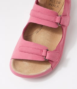 YOPAL W ZR FUCHSIA LEATHER
