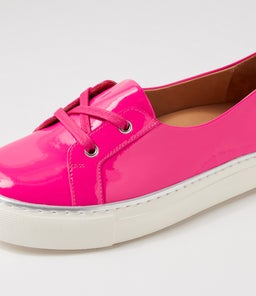 PATRESE XF ZR HOT PINK PATENT LEATHER