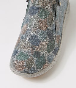 SOLANGE XF ZR BLUE LEAF MULTI LEATHER