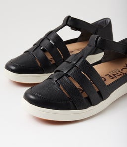DIANEY XF ZR BLACK WHITE SOLE LEATHER