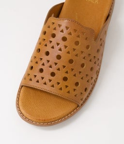 JILLY W ZR TAN LEATHER