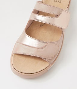 GENRA W ZR CAFE PALE ROSE GOLD LEATHER
