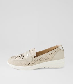 NERRIDA W ZR ALMOND PALE GOLD LEATHER
