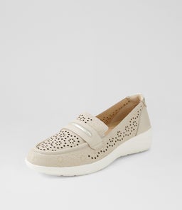 NERRIDA W ZR ALMOND PALE GOLD LEATHER