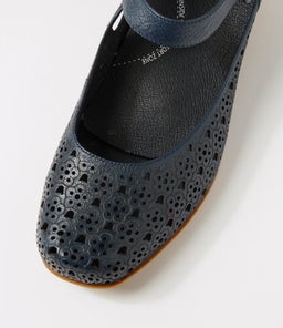 QASTA XW ZR NAVY LEATHER