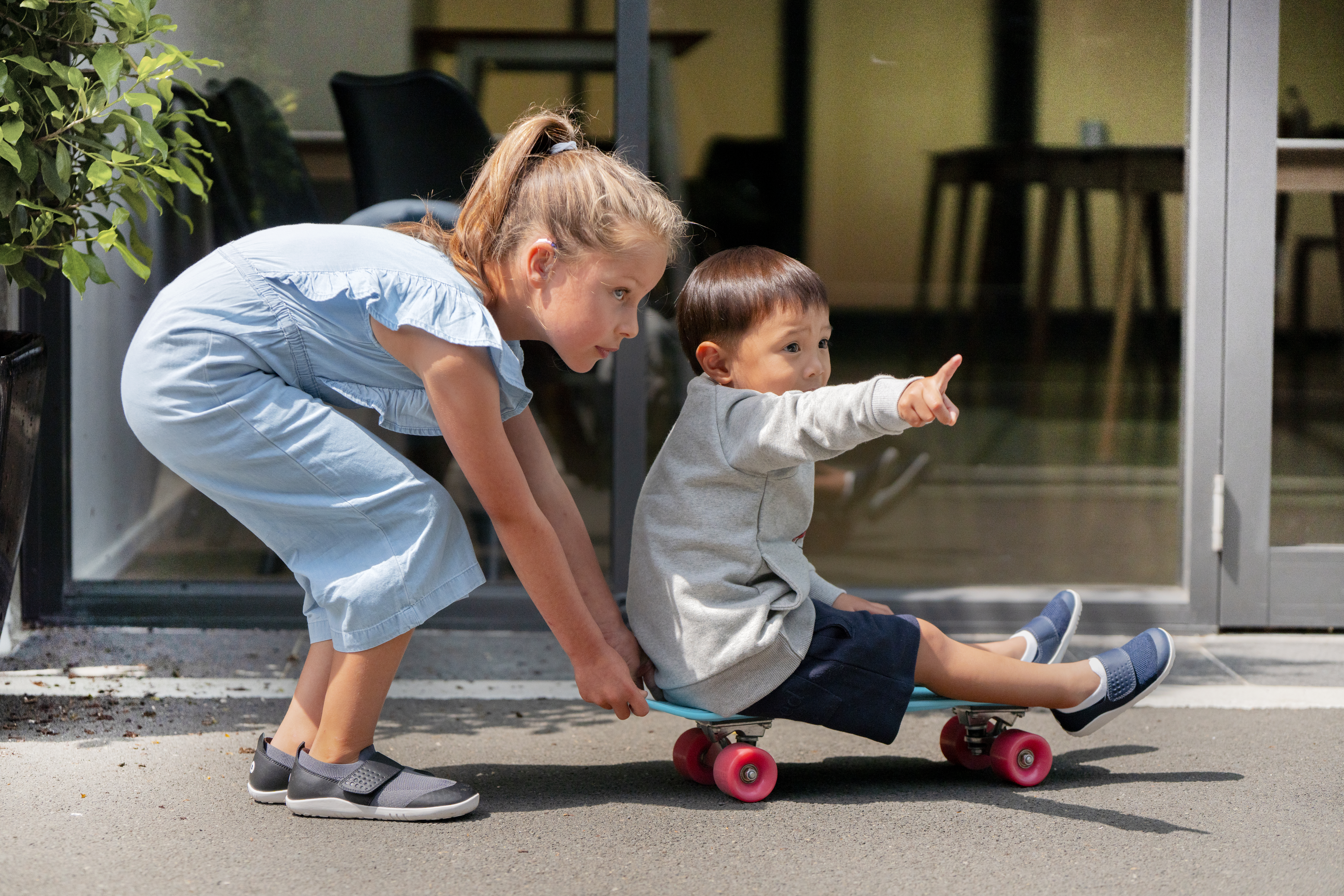 7 Kids Shoe Fitting Hacks That'll Change Your Life
